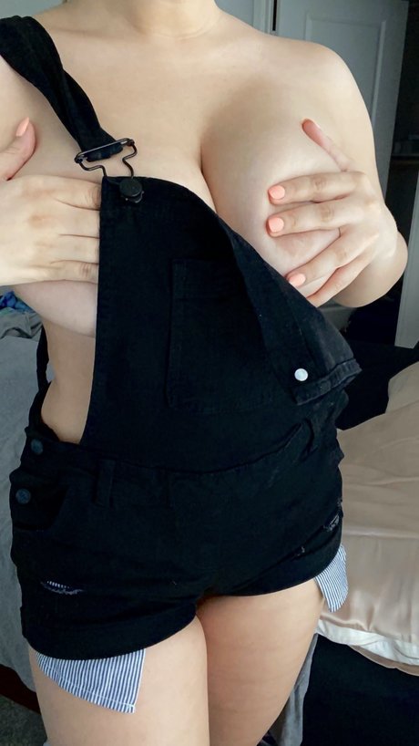 Pandora Nyxie model best pics