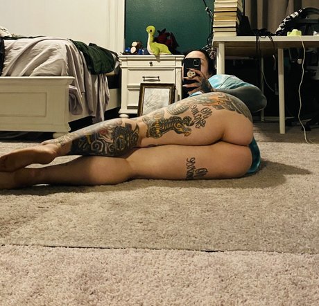 Erika Doom pornstar naked archive