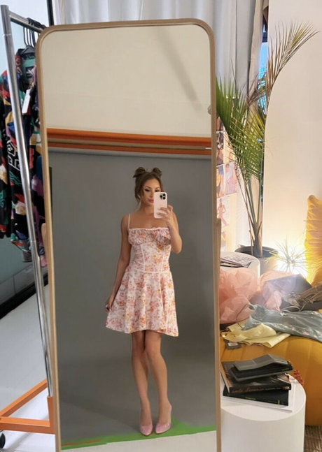 Rio Sage model adult pictures