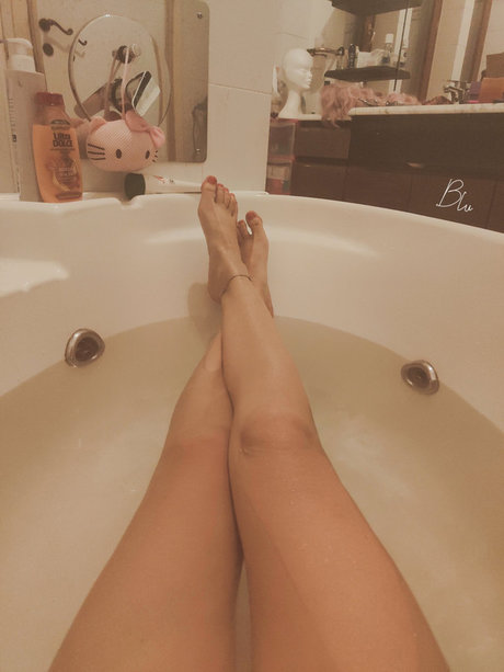 Blue Domino73 xxx model archive