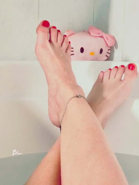 Blue Domino73 pornographic model images