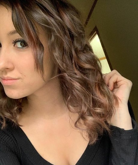 Sahara Summer naked star picture