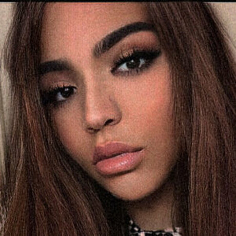 XoBigTittyQueen pornstar nice img