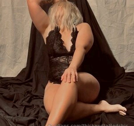 Thick N Tatted model erotic images