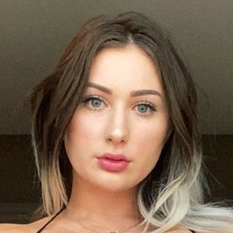 Trapqueenofdarkness perfect model gallery