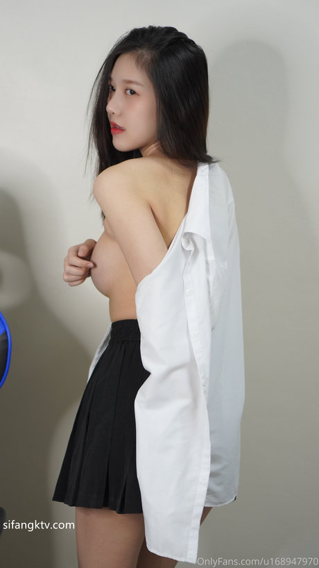 natural onlyfans exclusive galleries