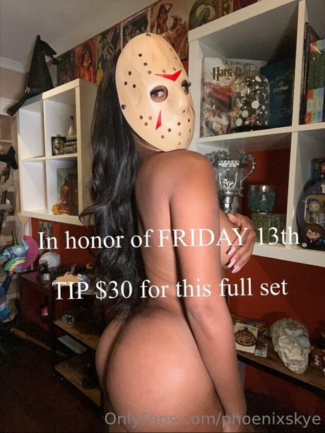 Phoenix Skye naked model image
