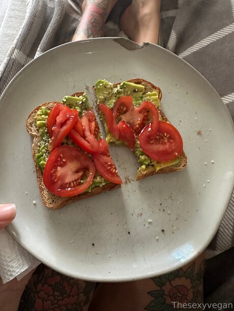 Thesexyvegan exclusive model photo