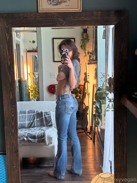 Thesexyvegan star pornographic pic