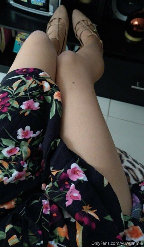 Yuwummie nudes star gallery