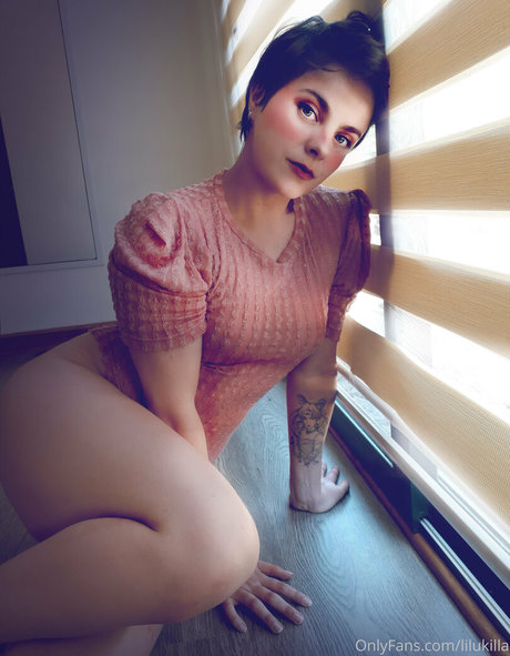 lilukilla model adult picture