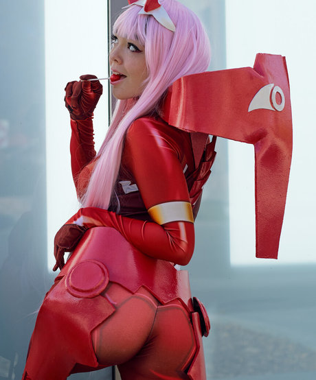 Elle pastelle art actress photos