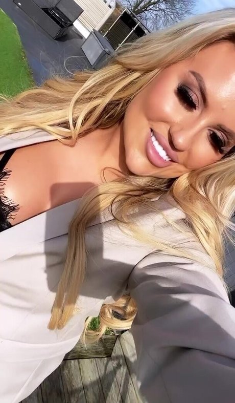 Emily Blake pornographic actress pics