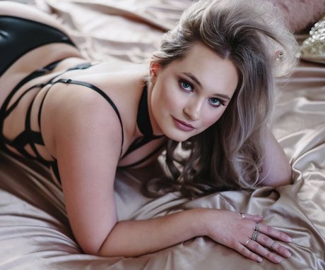 Jamie Claire Tully pornstar adult pictures