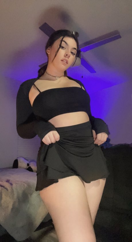 Anissa Heavyn_ perfect model archive