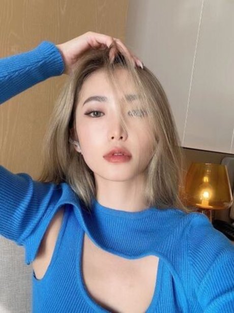 LonelyMeow sexy star archive