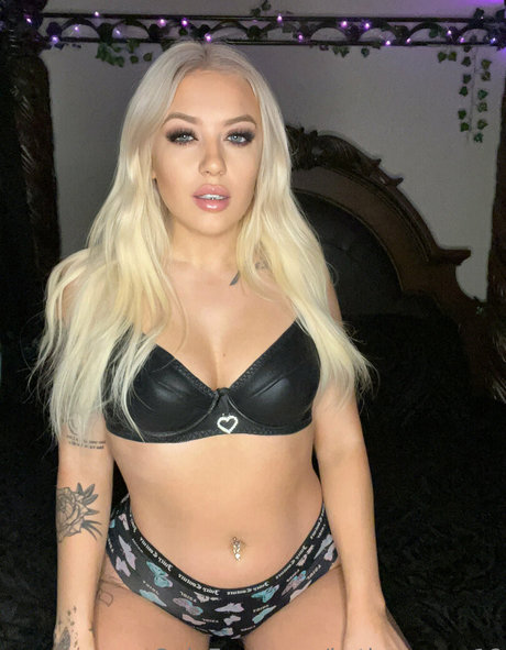 Innocent princess star porn photos