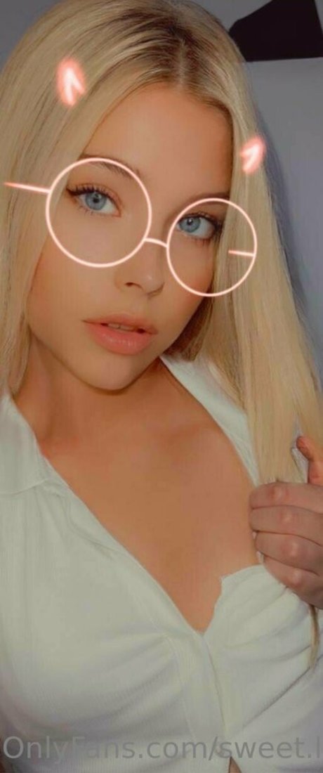 Sweet Little Mia star nude img