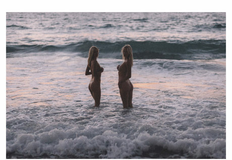 Onlytwinz model galleries