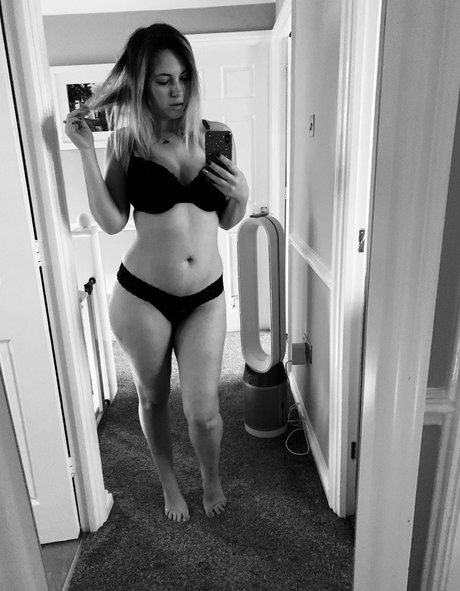 Sophia Knight top model galleries