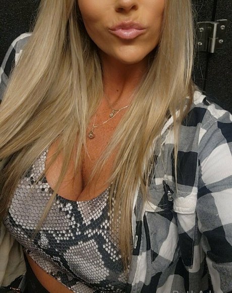 BethAdore pornstar high quality pics