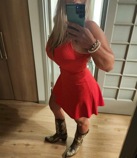 BethAdore pornstar free img