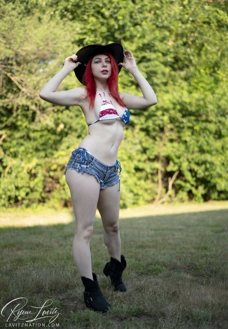 Ryuu Lavitz porn model img