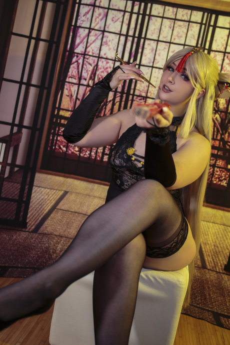 Feisty Vee pornstar nudes gallery