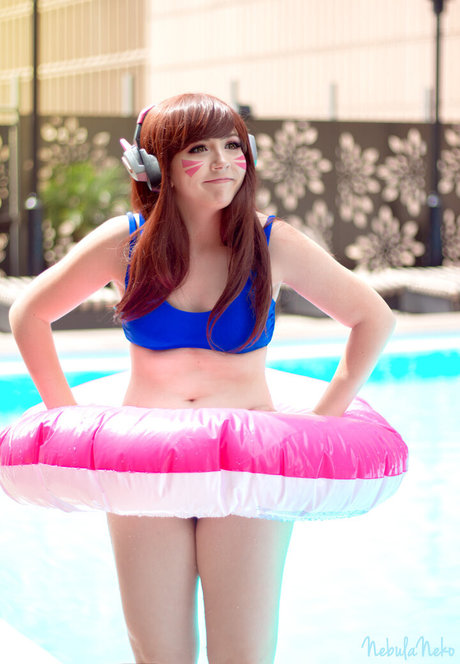 nebulaneko erotic model photo