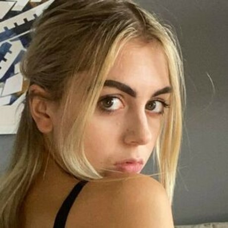 AdeleBaby model perfect photos