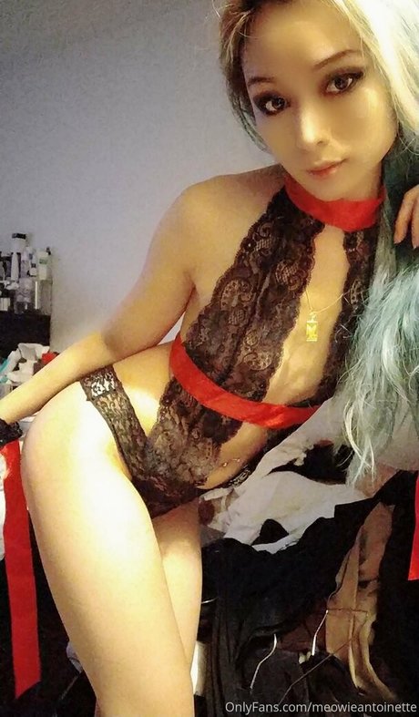 Meowieantoinette porn model img