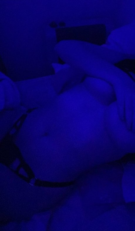 Azuleish model nude gallery