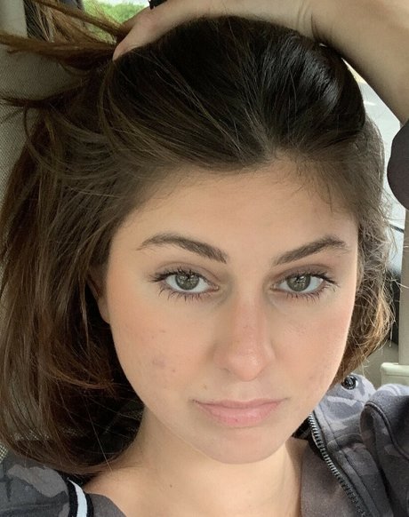 Bailey Smith sex actress pic