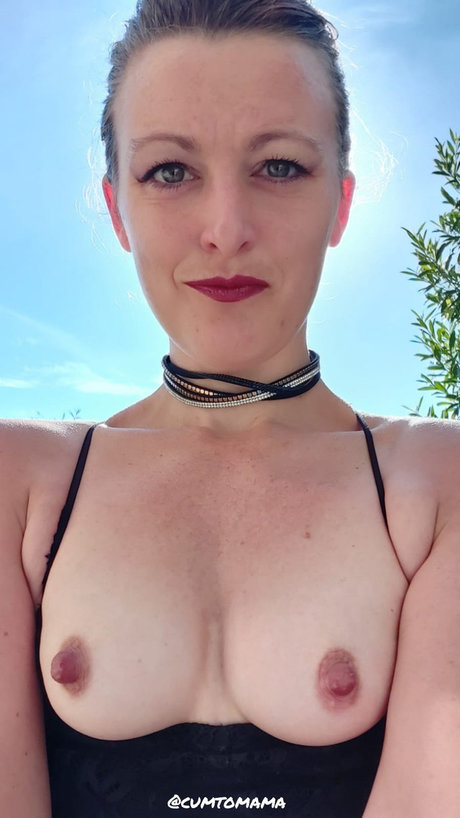 cumtomama xxx actress pic