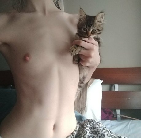 Spoiledbratcat porn model gallery