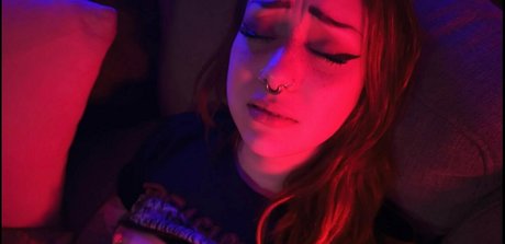 Feryn Suicide porn model image