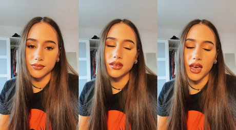 Arijanna Sara Di Palma erotic model gallery