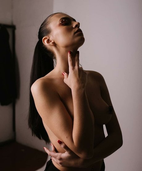 aniabiritteri model free pics