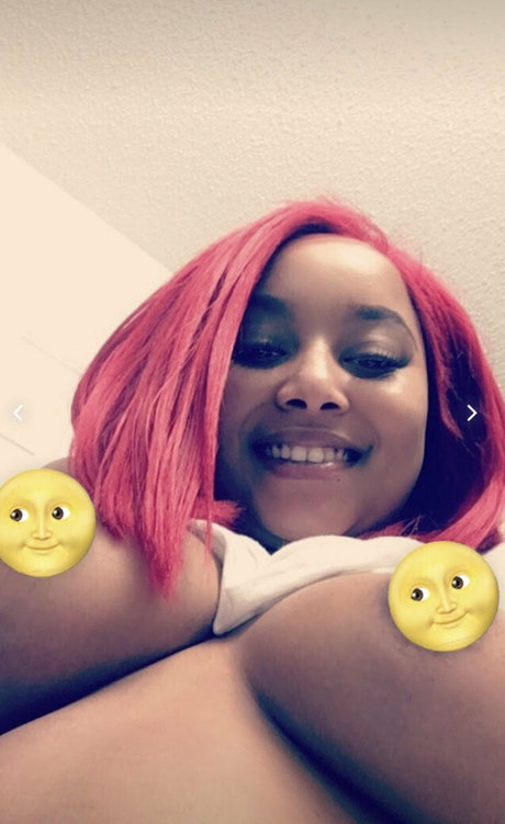 giabentley xxx model pics