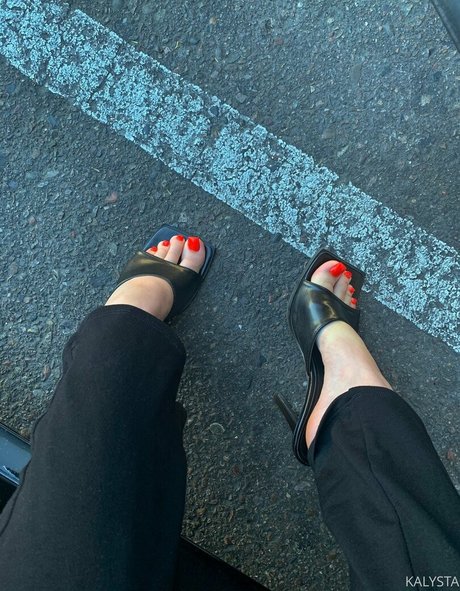 kalystamallory nudes actress pic