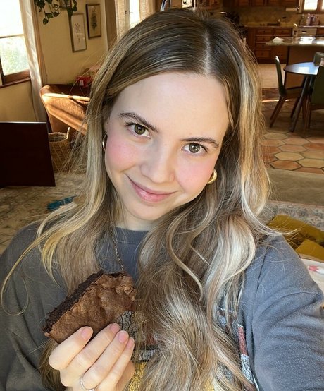 Bobbi Althoff erotic actress picture