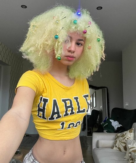 Larissa Kimberlly nudes actress galleries