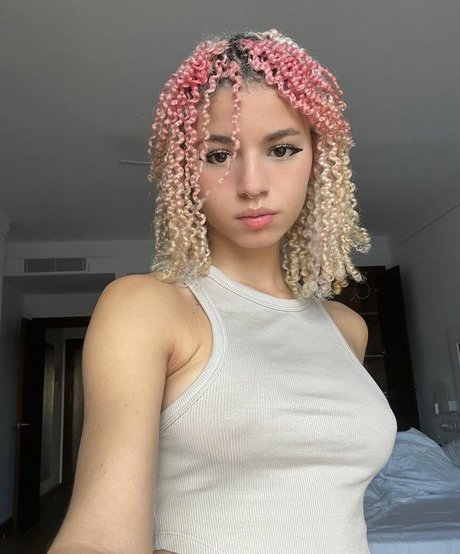 Larissa Kimberlly pornstar art pictures