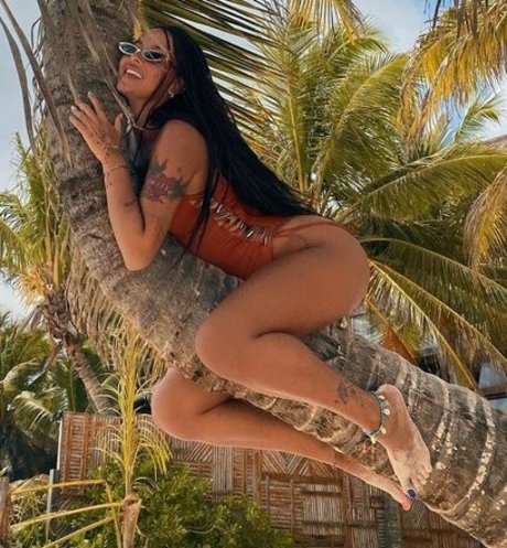 Karolina Meschino sex star galleries