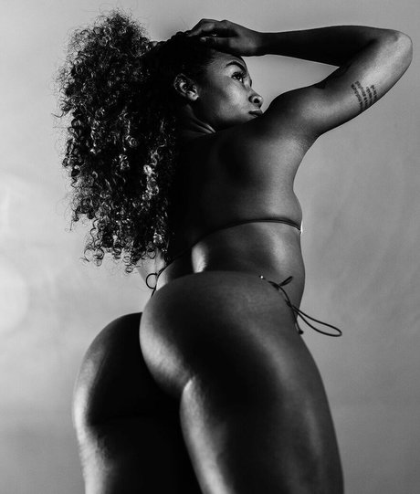 Luiza Vilela top actress pics