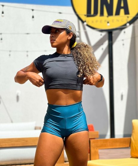 Luiza Vilela pornstar nude image