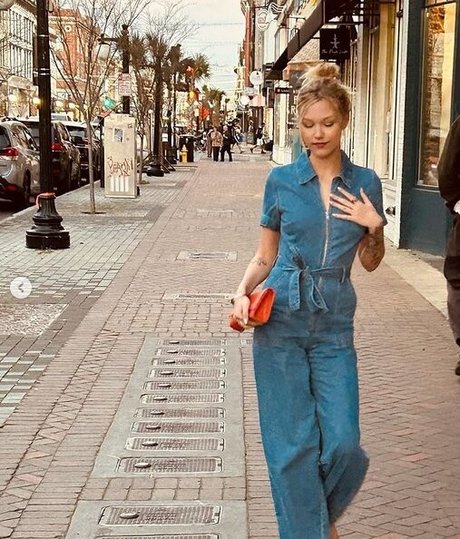 Grace VanderWaal model pornographic pictures