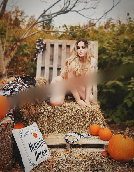 Michelle Nicoletiley star perfect pic