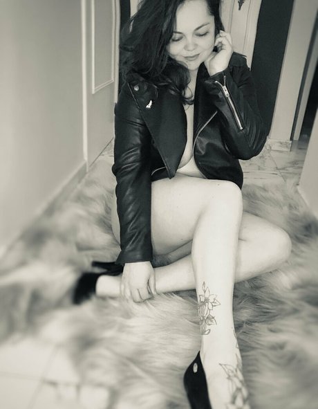 lana rose lee sex model img