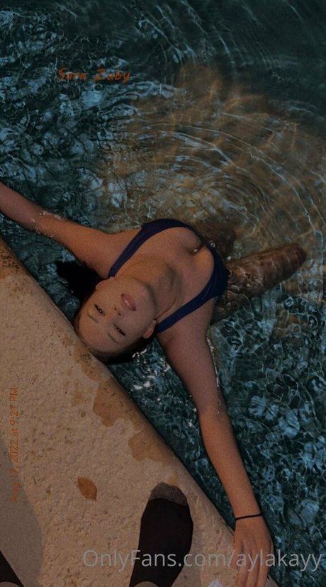 aylakayy star erotic photos